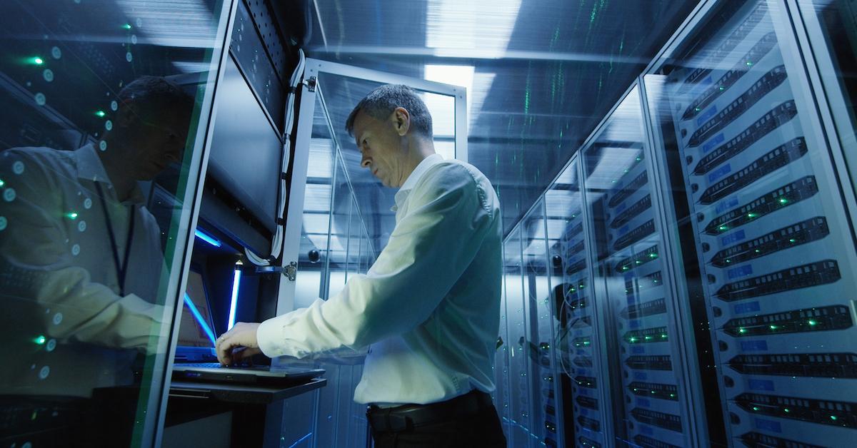 企業(yè)文化展廳中遠(yuǎn)程監(jiān)控系統(tǒng)的作用1 企業(yè)文化展廳中遠(yuǎn)程監(jiān)控系統(tǒng)的作用1