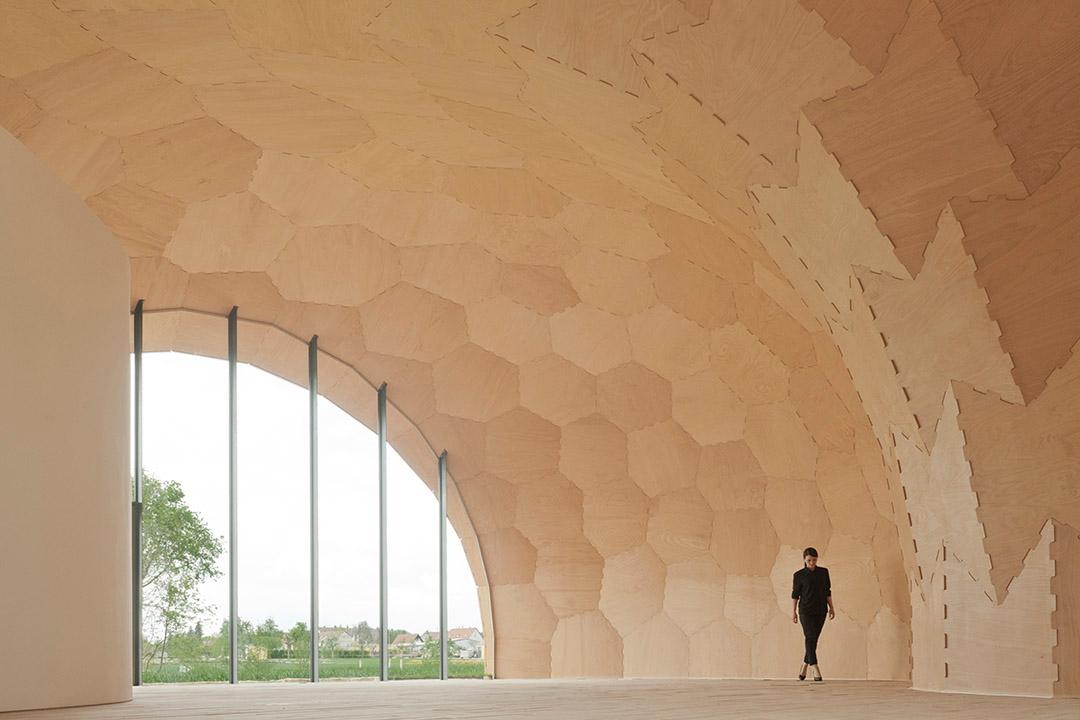 國(guó)外裝配的輕型木殼展覽館展廳設(shè)計(jì)圖4