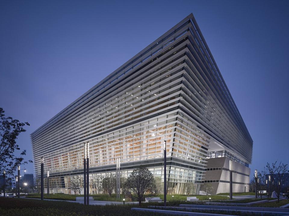 深圳市民中心多媒 體展廳設(shè)計1 深圳市民中心多媒 體展廳設(shè)計1