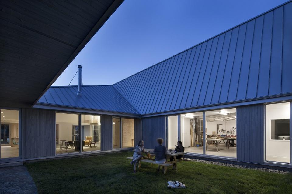 深圳金展珠寶展廳設(shè)計1 深圳金展珠寶展廳設(shè)計1