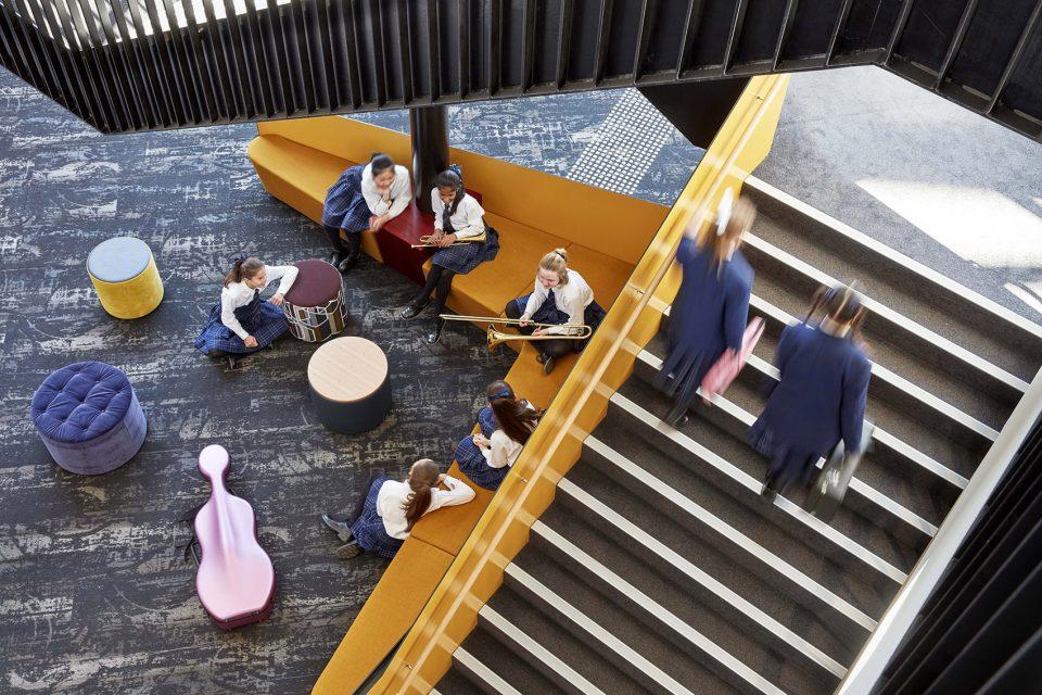 國(guó)際鐘表名表展展廳設(shè)計(jì)2 國(guó)際鐘表名表展展廳設(shè)計(jì)2