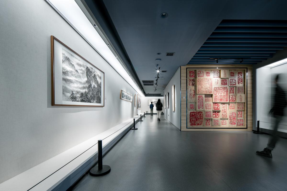 %E7%BE%8E%E6%9C%AF%E9%A6%86%E5%AE%A4%E5%86%85%E5%B1%95%E5%8E%85%E4%B8%80_%C2%A9_%E4%BB%BB%E5%A4%A9.jpg %E7%BE%8E%E6%9C%AF%E9%A6%86%E5%AE%A4%E5%86%85%E5%B1%95%E5%8E%85%E4%B8%80_%C2%A9_%E4%BB%BB%E5%A4%A9.jpg