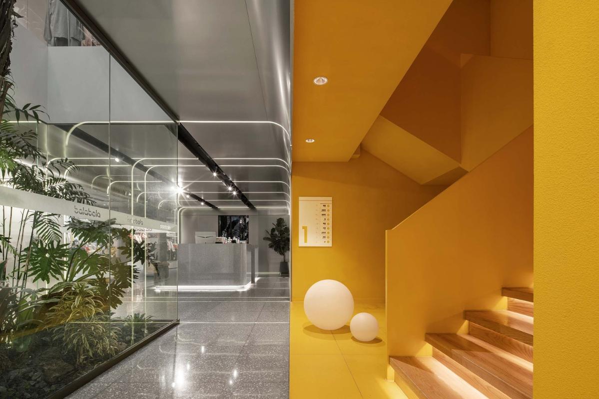 021-%E6%9E%81%E8%87%B4%E7%81%B0%E4%B8%8E%E4%BA%AE%E4%B8%BD%E9%BB%84%E5%AE%A4%E5%86%85%E7%A9%BA%E9%97%B4%E4%B8%AD%E7%9A%84%E5%AE%8C%E7%BE%8E%E8%BF%90%E7%94%A8.jpg 021-%E6%9E%81%E8%87%B4%E7%81%B0%E4%B8%8E%E4%BA%AE%E4%B8%BD%E9%BB%84%E5%AE%A4%E5%86%85%E7%A9%BA%E9%97%B4%E4%B8%AD%E7%9A%84%E5%AE%8C%E7%BE%8E%E8%BF%90%E7%94%A8.jpg