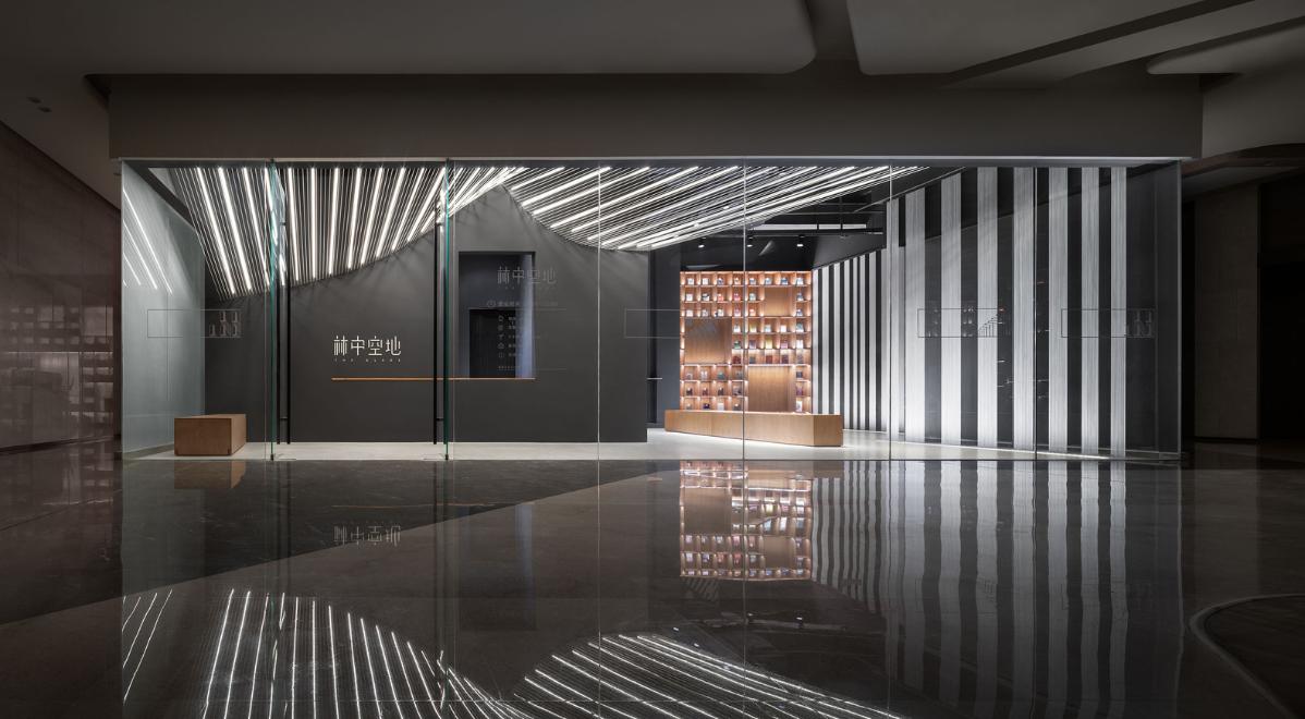 01_Different_spaces_integrate_into_one_under_the_continuous_big_roof_%C2%A9_Yu_Bai.jpg 01_Different_spaces_integrate_into_one_under_the_continuous_big_roof_%C2%A9_Yu_Bai.jpg