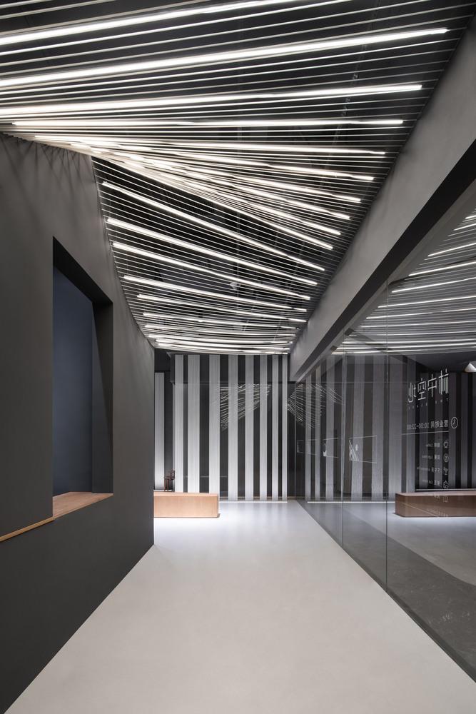 03_A_winding_entrance_gives_unique_arrival_experience_%C2%A9_Yu_Bai.jpg 03_A_winding_entrance_gives_unique_arrival_experience_%C2%A9_Yu_Bai.jpg