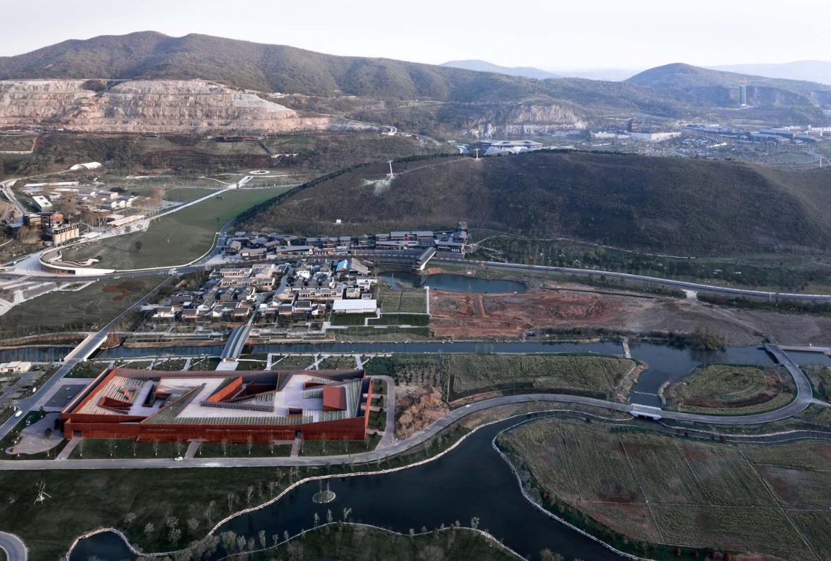 02_北側(cè)鳥瞰?侯博文.jpg 02_北側(cè)鳥瞰?侯博文.jpg